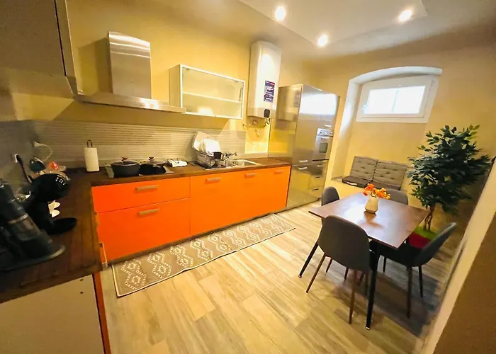 Casa Ginevra-stile E Relax Nel Cuore Di * Janov